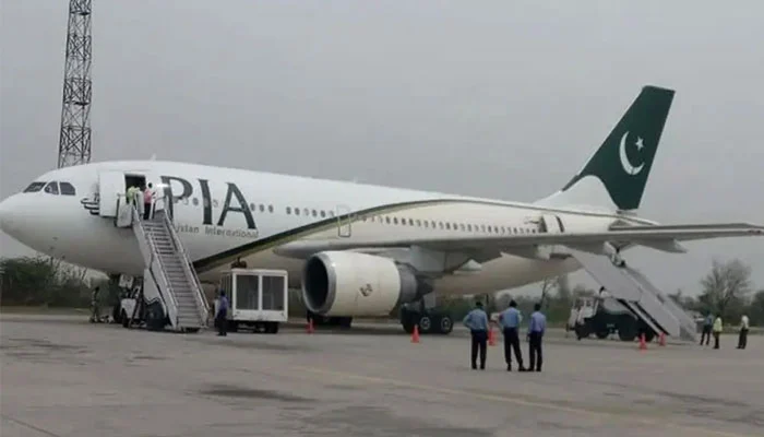 سیلاب اور خراب موسم کے باعث فلائٹ آپریشن متاثر، 23 پروازیں منسوخ