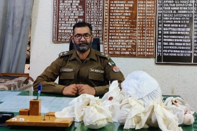 راولپنڈی: پولیس کا 11 کلو چرس برآمد کرنے اور ایک ملزم کی گرفتاری کا دعویٰ