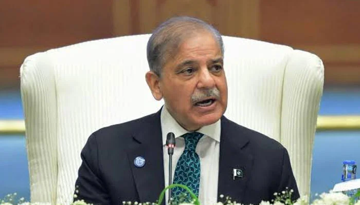 نوجوان پاکستان کی طاقت ہیں، ان کی صلاحیتوں سے ملک کا مستقبل وابستہ ہے: وزیراعظم