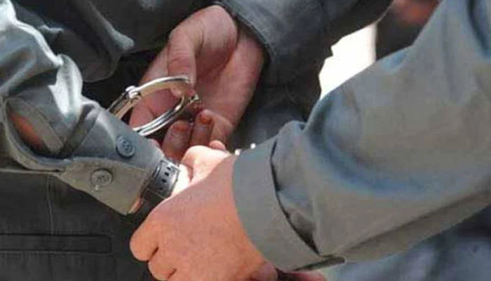 پنجاب میں خواتین کو بلیک میل کرنے والا گروہ پکڑا گیا، 4 ملزمان گرفتار