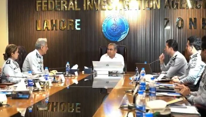 محسن نقوی کا انسانی اسمگلنگ اور حوالہ ہنڈی مافیا کے خلاف بڑا کریک ڈاؤن کا حکم