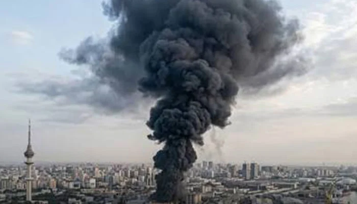 کویت میں ایرانی ڈرون رہائشی کمپلیکس سے ٹکرا گیا، عمارت میں آگ لگ گئی